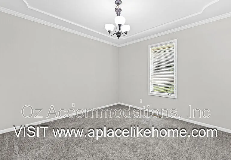 11626 Woodward St — Photo 8
