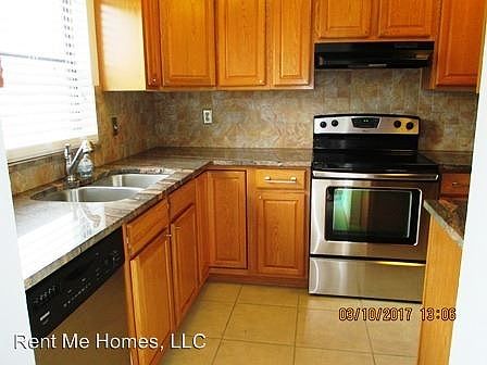 5th image of 65 Seton Trl APT 17