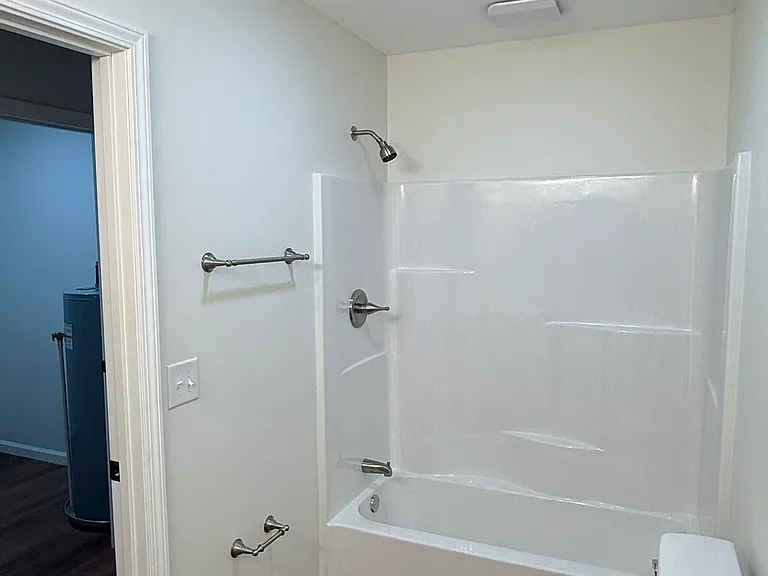 156 6th St #1 — Photo 31