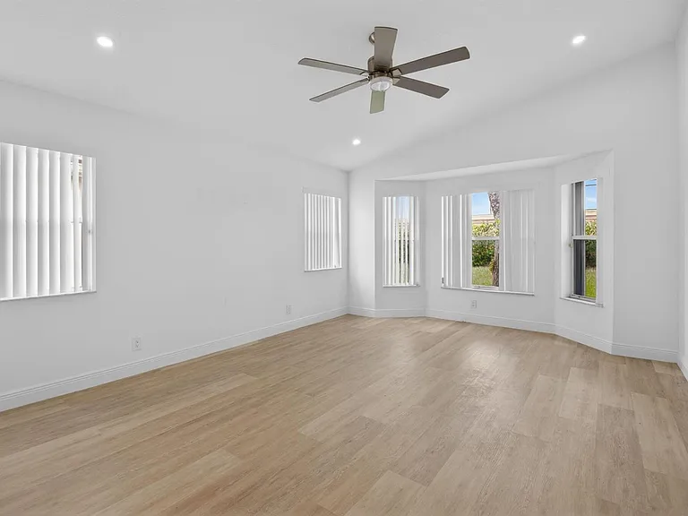 11728 Dove Hollow Ave — Photo 26