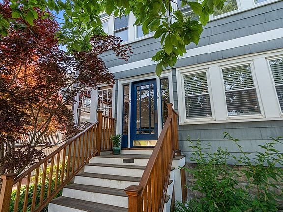 2nd image of 116-118 Fayerweather St #1