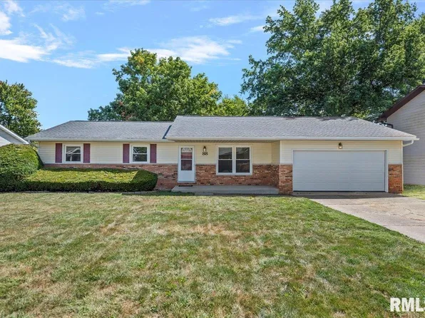 88 Michele Dr, Pawnee, IL 62558