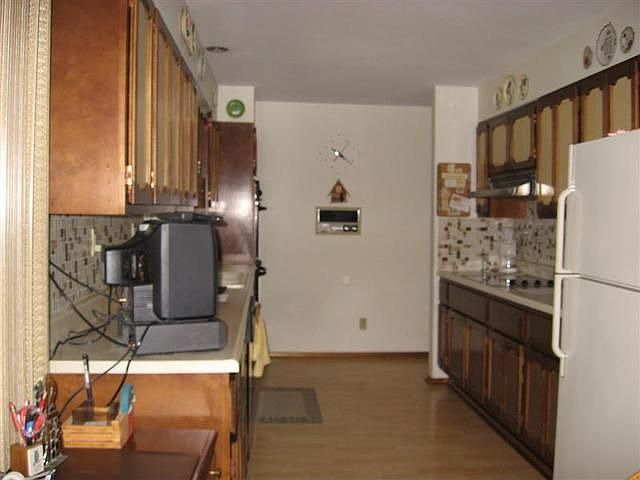2nd image of 805 Bellview St