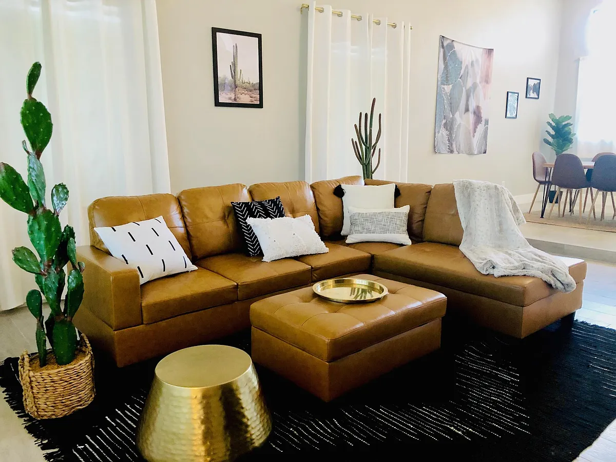 This living area opens to the dining area. - 3059 Paintedhills Ave