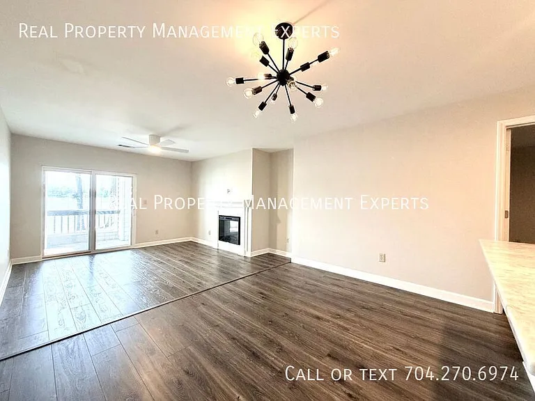 913 Southwest Dr — Photo 7
