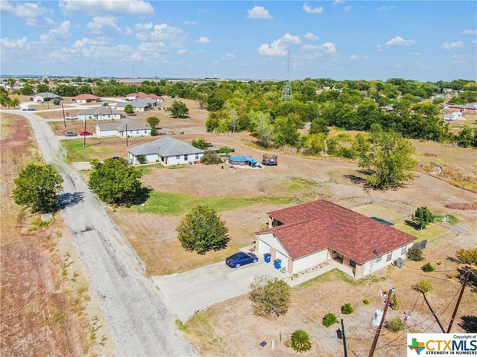 1st image of 484 Crest Circle Dr #A & B