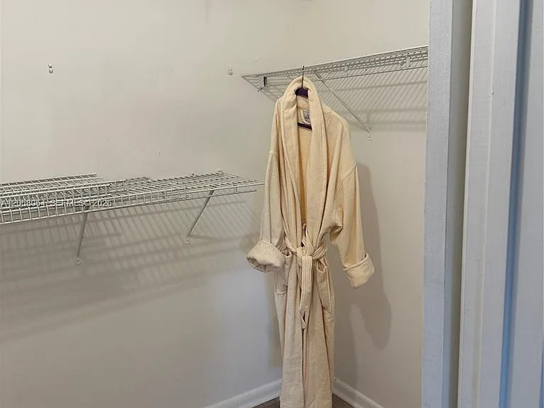 2902 SW 21st Ter #301C — Photo 8