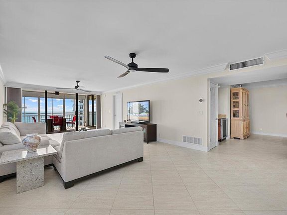 5th image of 911 Ocean Drive #506
