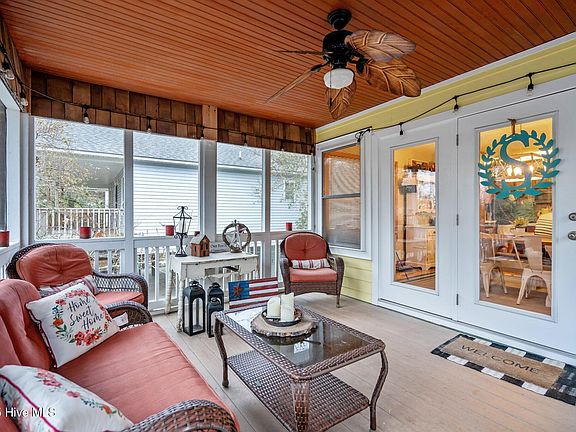 4th image of 120 NE 33rd Street