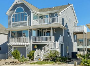 24 4th Ave, Seaside Park, NJ 08752