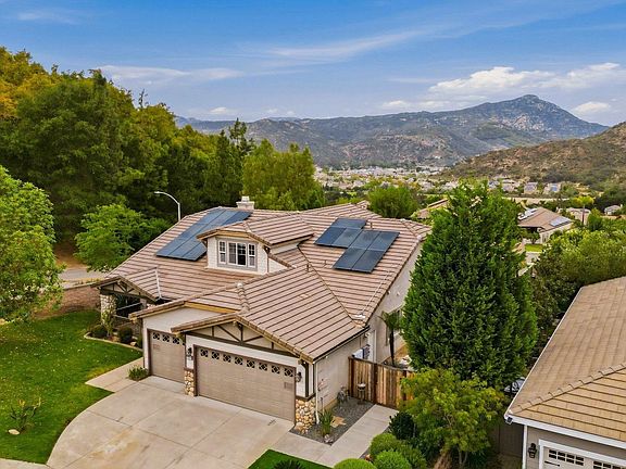 2nd image of 3204 Meadow Creek Ln