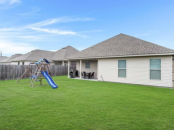 3rd image of 38317 Cotton Creek Ave