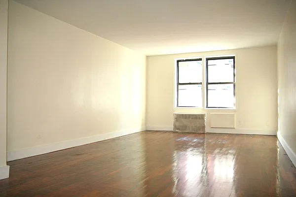 Rented by Keller Williams NYC | media 19
