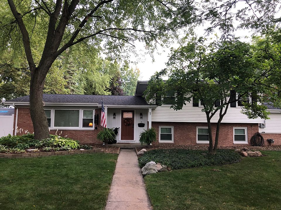 1st image of 1 Sunburst Ct