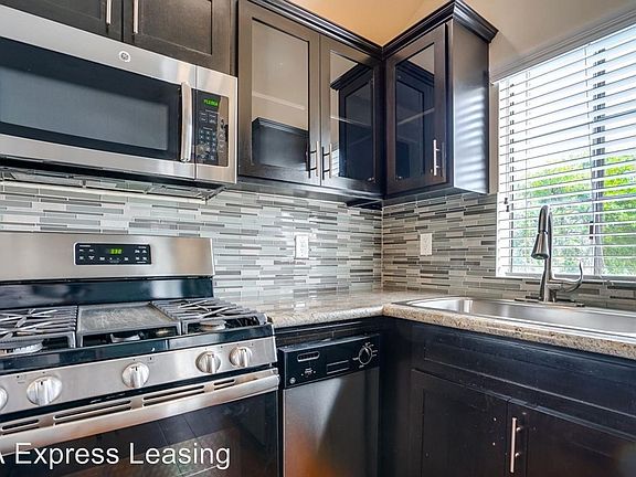 5th image of 600 E 97th St APT 205