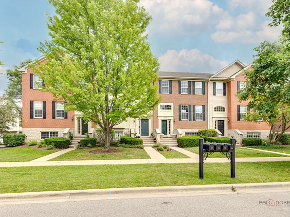 737 Thornbury Rd, Bartlett, IL 60103