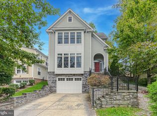 4032 25th Rd N, Arlington, VA 22207