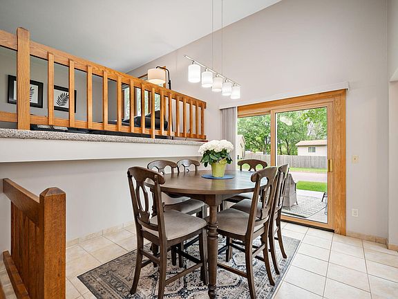 5th image of 14713 Westcliffe Dr