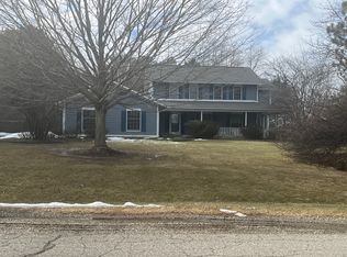 77 Cambridge Ct, Chelsea, MI