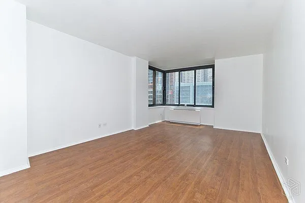 Rented by Halstead Real Estate | media 2