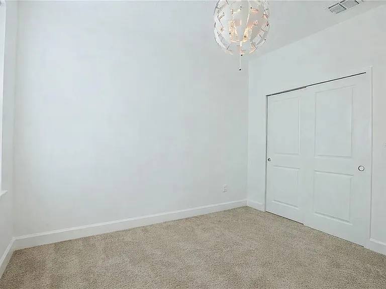 7038 Arnoldson St — Photo 17