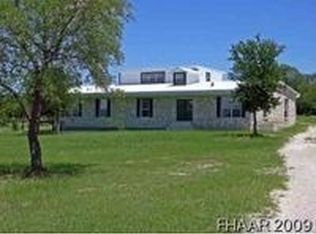 320 Mountain Dew Dr, Gatesville, TX 76528