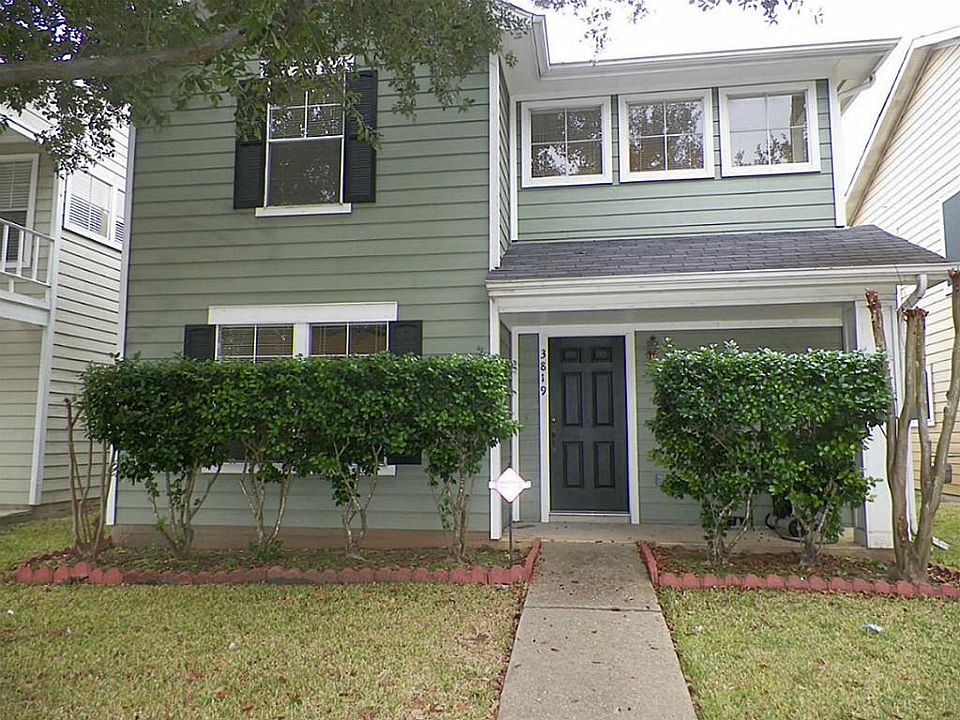 1st image of 3819 E Traditions Ct