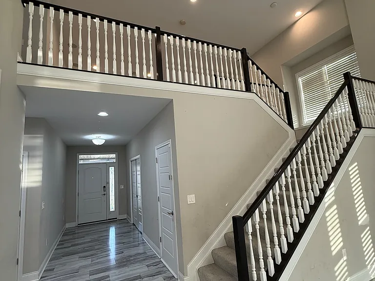 6346 Walker Ct — Photo 6