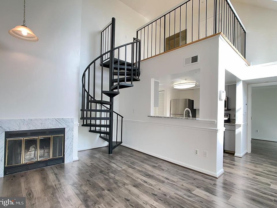 1st image of 10323 Westridge Dr Unit 2-304