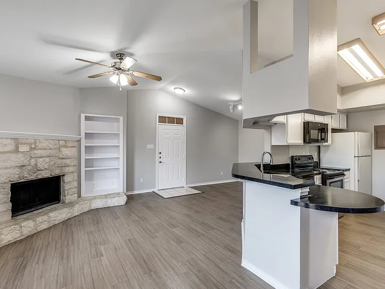 6804 N Capital Of Texas Hwy #724 — Photo 5
