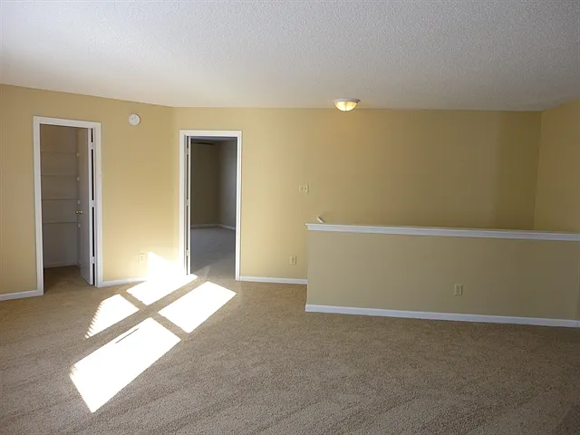 2324 Shadowbrook Dr — Photo 8