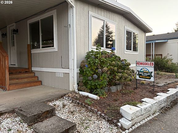 2nd image of 570 N 10th Ave Unit 25
