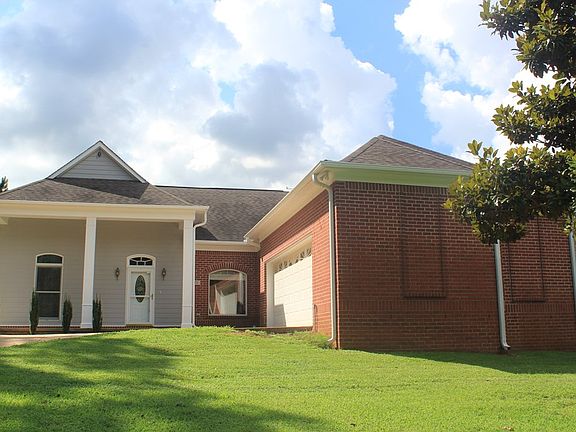 3rd image of 51 Nelson Dr
