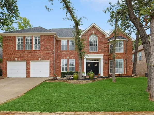 3917 Pebblebrook Ln, Bedford, TX 76021