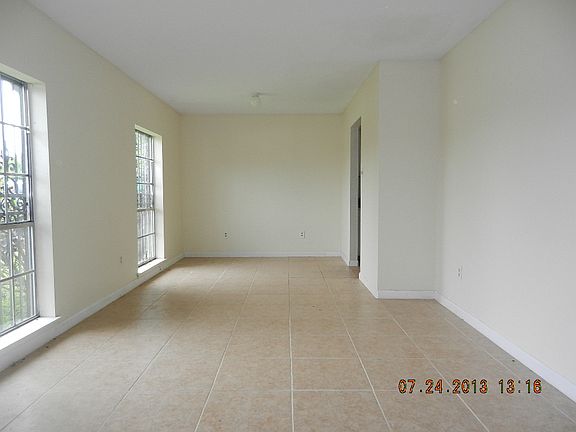 2nd image of 2332 Oakmere Dr