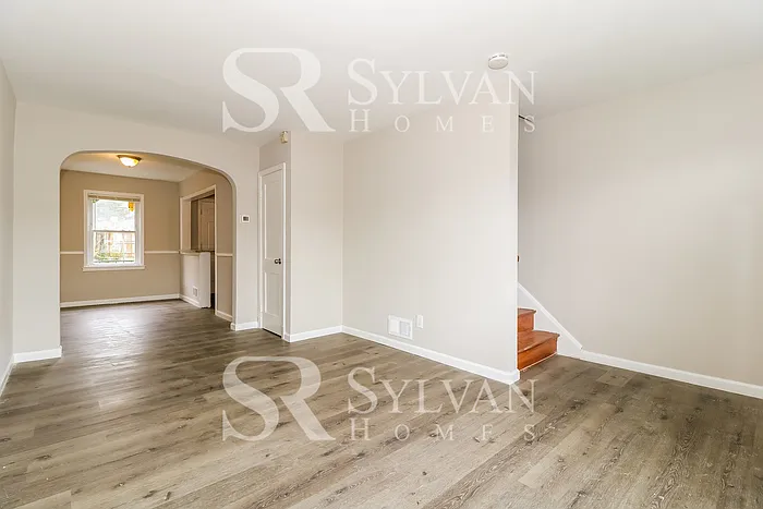 Building Photo - 3646 Lyndale Ave