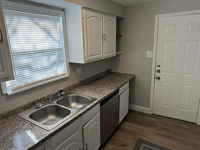 3827 Colcord Ave — Photo 7