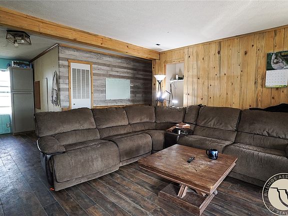 3rd image of 38 Anderson Rd