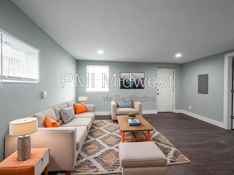 238.5 N Beville Ave — Photo 2