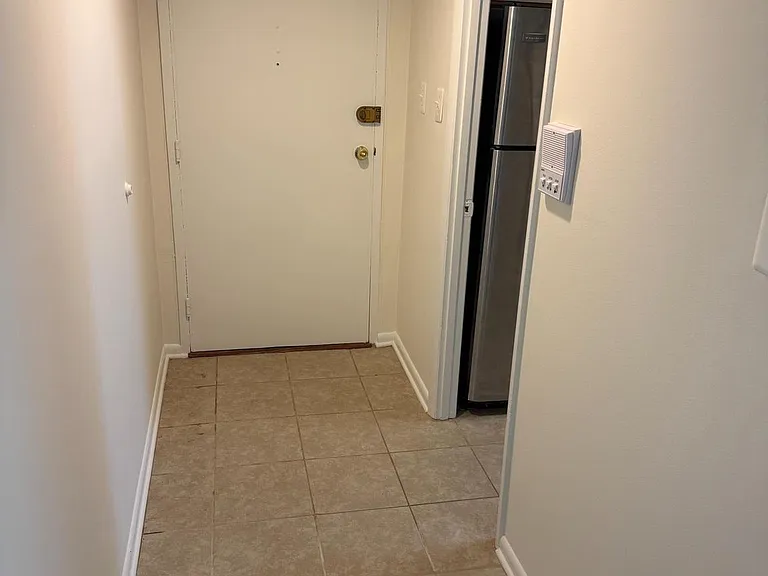 1942 Kennedy Dr #201 — Photo 5