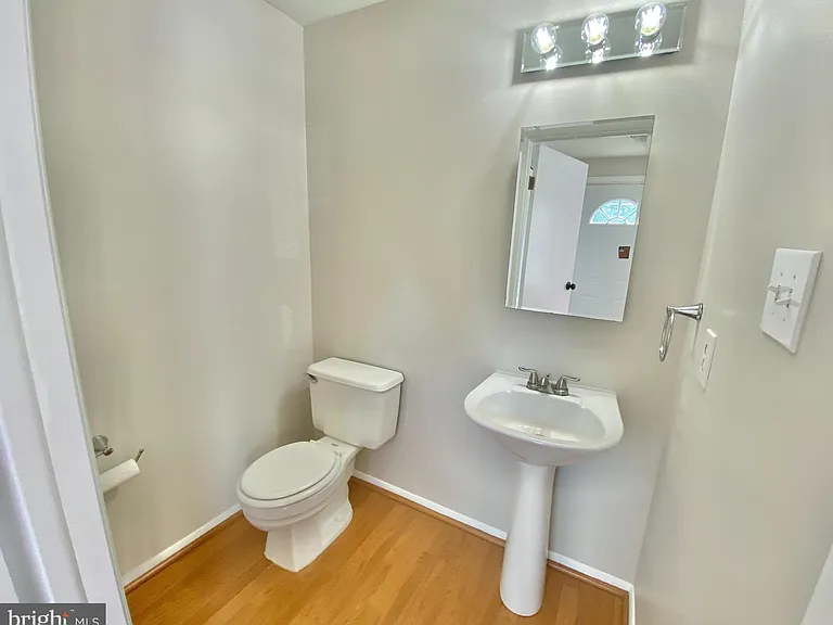 6212 Hillside Rd — Photo 11