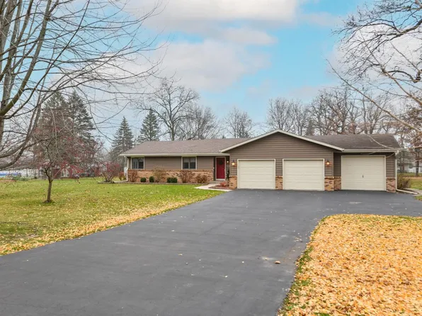 1209 Oakwood LANE, Elkhorn, WI 53121