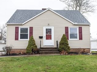 1612 Longwood Dr, Mayfield Heights, OH