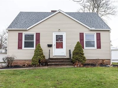 1612 Longwood Dr, Mayfield Heights, OH, 44124