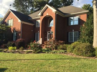 824 Clover Hill Ct, Chesapeake, VA 23322