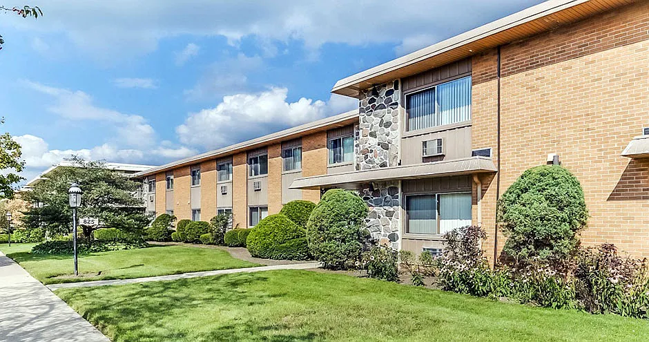 Imperial Tower Apartments