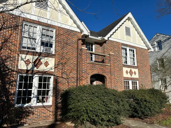 615 University Dr APT 2, Starkville, MS 39759