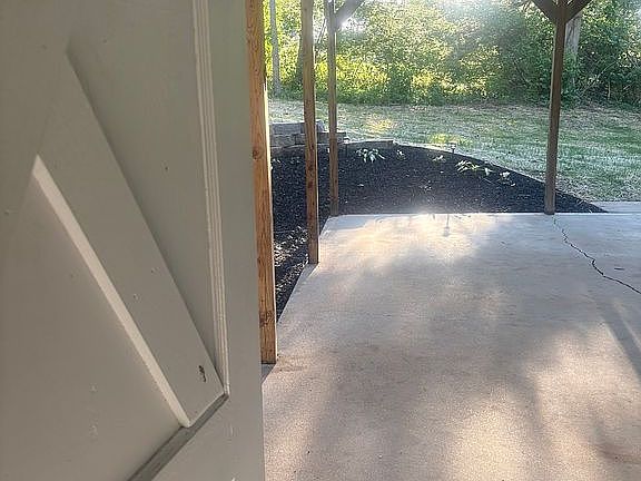 5th image of 1302 Ash St