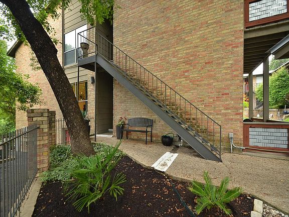 3rd image of 1101 Hollow Creek Dr APT 2110