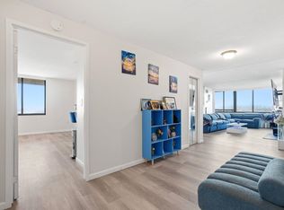 Harmon Cove Towers, Secaucus, NJ 07094